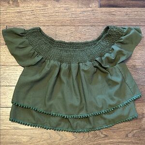 Honey Punch flutter sleeve top S Olive green